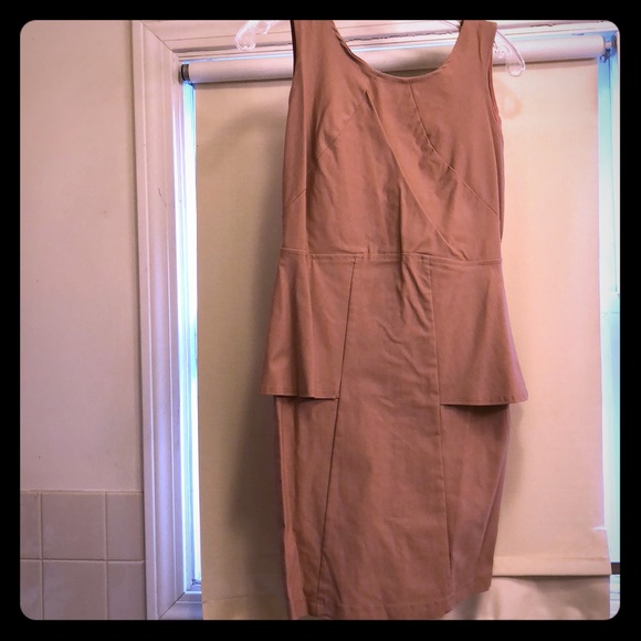 Dusty rose dress - Picture 4 of 8